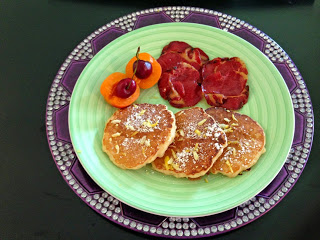 Lemon rice pancakes with fried prosciutto