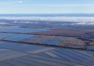 Wetlands/Rice field (aerial) by GaryKramer.net, 530-934-3873, gkramer@cwo.com